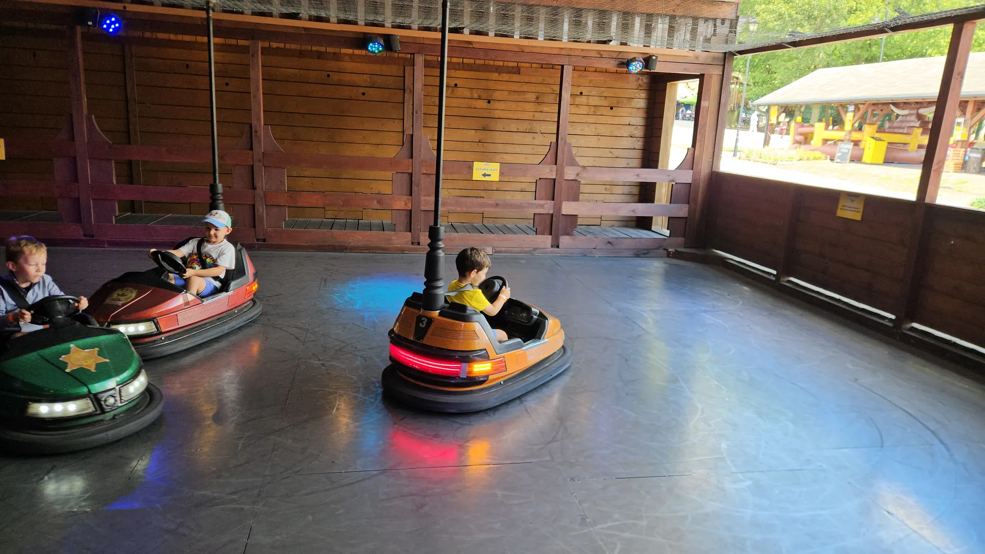 TwinPigs w Żorach – rodzinny park rozrywki – zdjęcie 2