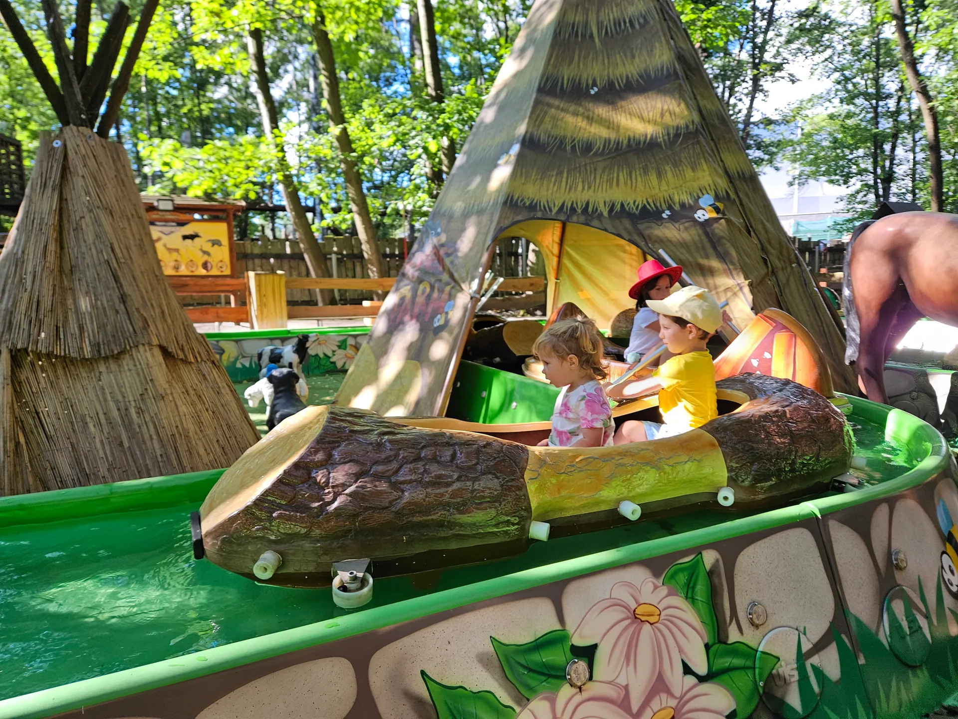 TwinPigs w Żorach – rodzinny park rozrywki – zdjęcie 3